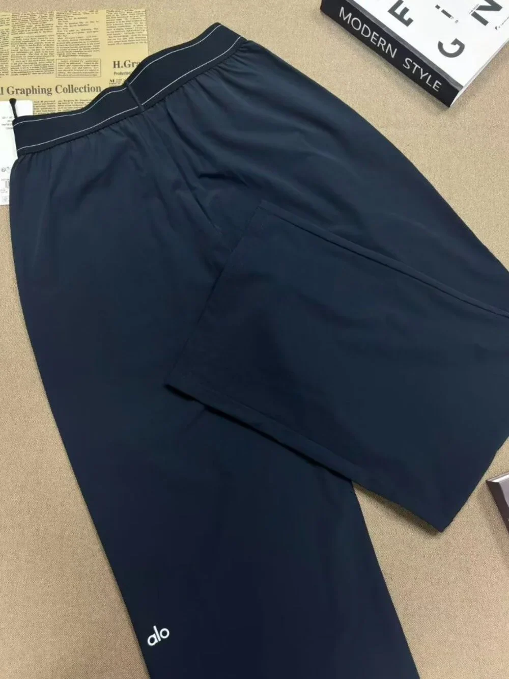 NWT ALO Yoga👮‍♀️💙Suit Up Pants Navy Blue High Waisted Wide Leg Long Leg Look